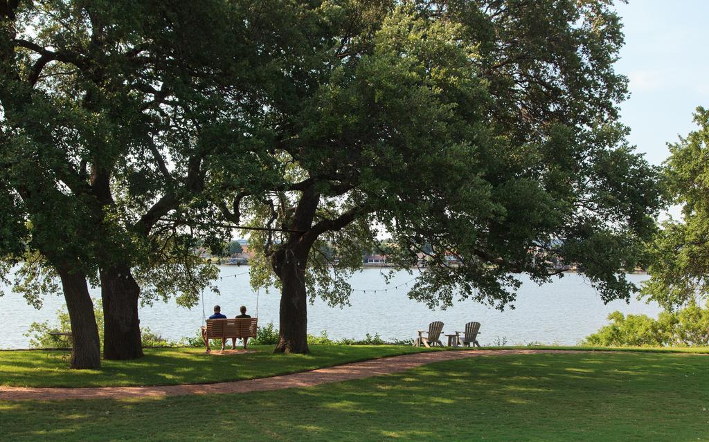 Inn On Lake גרנברי מראה חיצוני תמונה